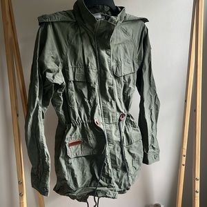 Columbia Women’s Jacket with detachable hood